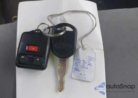 2006 Ford Escape Xlt/Xlt Sport from USA, damaged, VIN 1FMYU93126KB11495